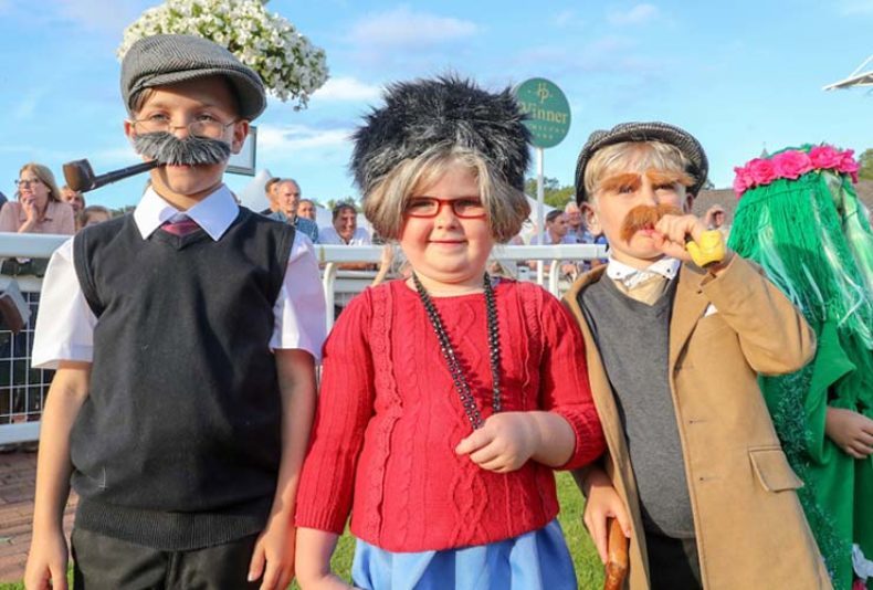 photo: Les Hoey MBE DreamMaker Foundation Family Racenight ft Scarlett Lee